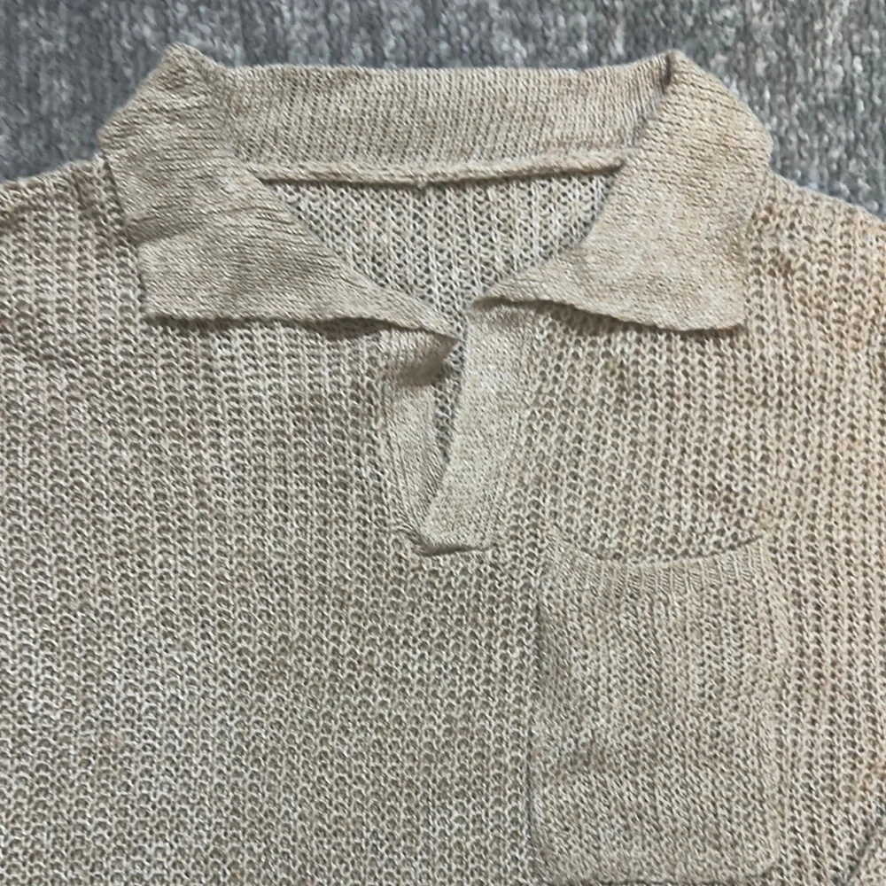 NWOT cream tan open knit collared v-neck pullover size M